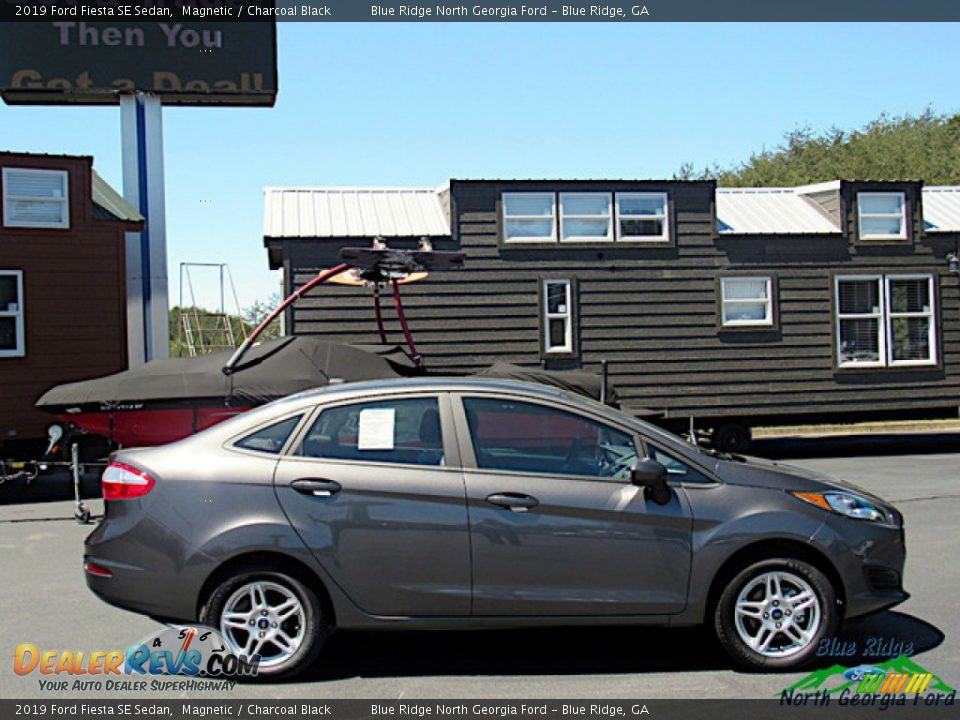 2019 Ford Fiesta SE Sedan Magnetic / Charcoal Black Photo #6