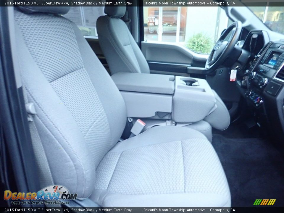 2016 Ford F150 XLT SuperCrew 4x4 Shadow Black / Medium Earth Gray Photo #10
