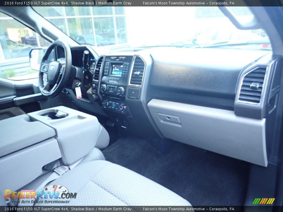 2016 Ford F150 XLT SuperCrew 4x4 Shadow Black / Medium Earth Gray Photo #11