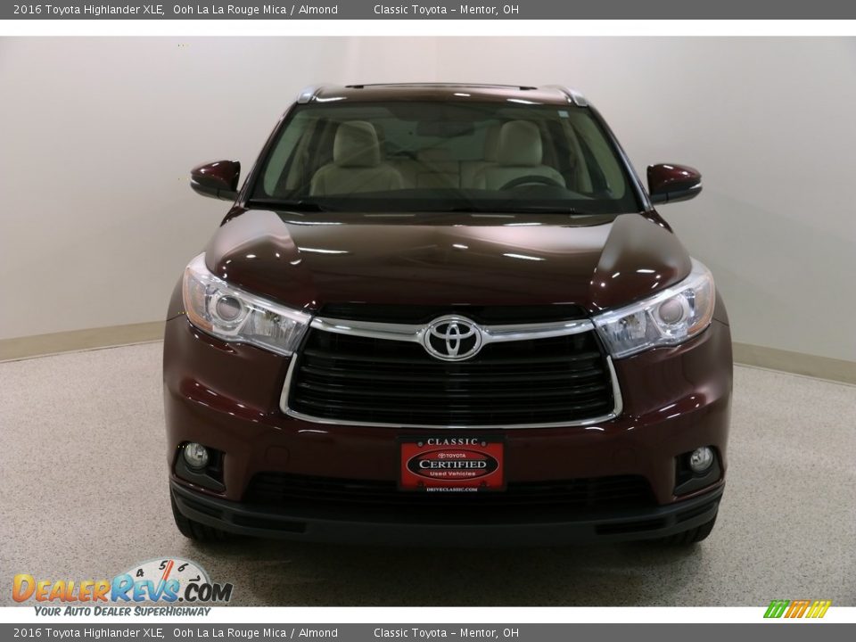 2016 Toyota Highlander XLE Ooh La La Rouge Mica / Almond Photo #2