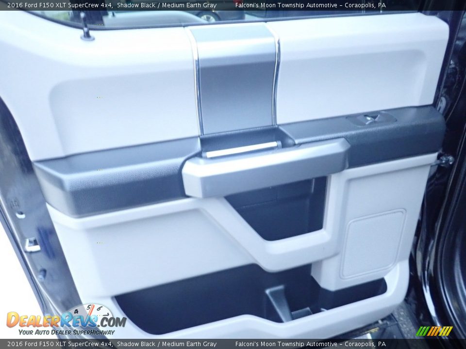 2016 Ford F150 XLT SuperCrew 4x4 Shadow Black / Medium Earth Gray Photo #17