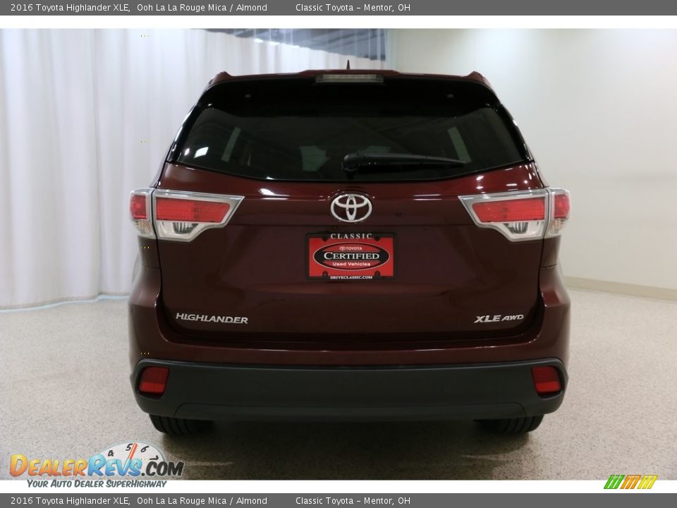 2016 Toyota Highlander XLE Ooh La La Rouge Mica / Almond Photo #21