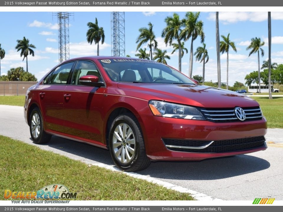2015 Volkswagen Passat Wolfsburg Edition Sedan Fortana Red Metallic / Titan Black Photo #1