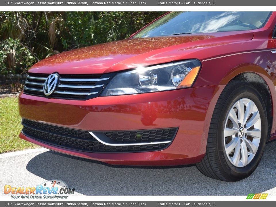 2015 Volkswagen Passat Wolfsburg Edition Sedan Fortana Red Metallic / Titan Black Photo #8