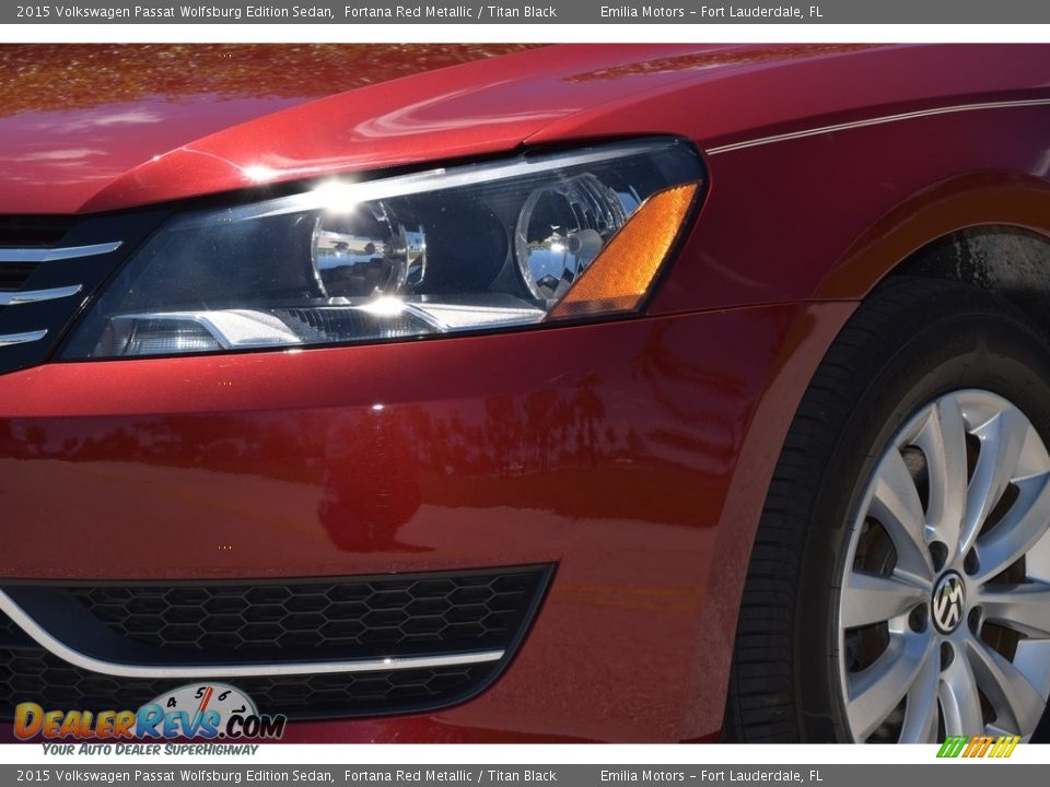 2015 Volkswagen Passat Wolfsburg Edition Sedan Fortana Red Metallic / Titan Black Photo #10
