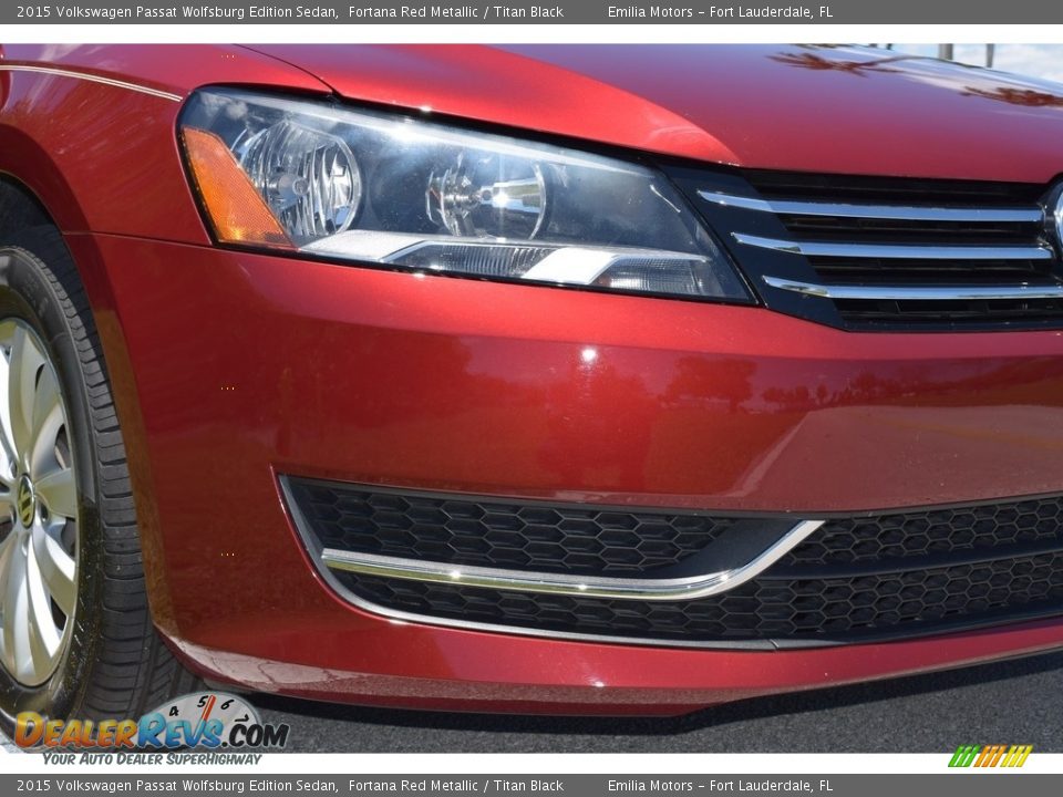 2015 Volkswagen Passat Wolfsburg Edition Sedan Fortana Red Metallic / Titan Black Photo #12