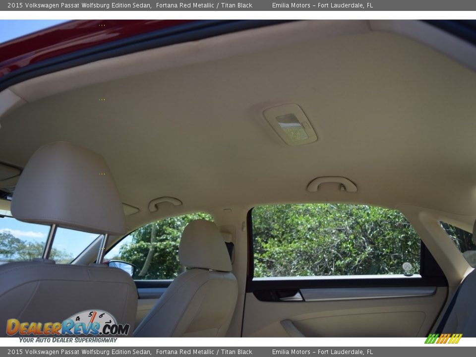 2015 Volkswagen Passat Wolfsburg Edition Sedan Fortana Red Metallic / Titan Black Photo #41