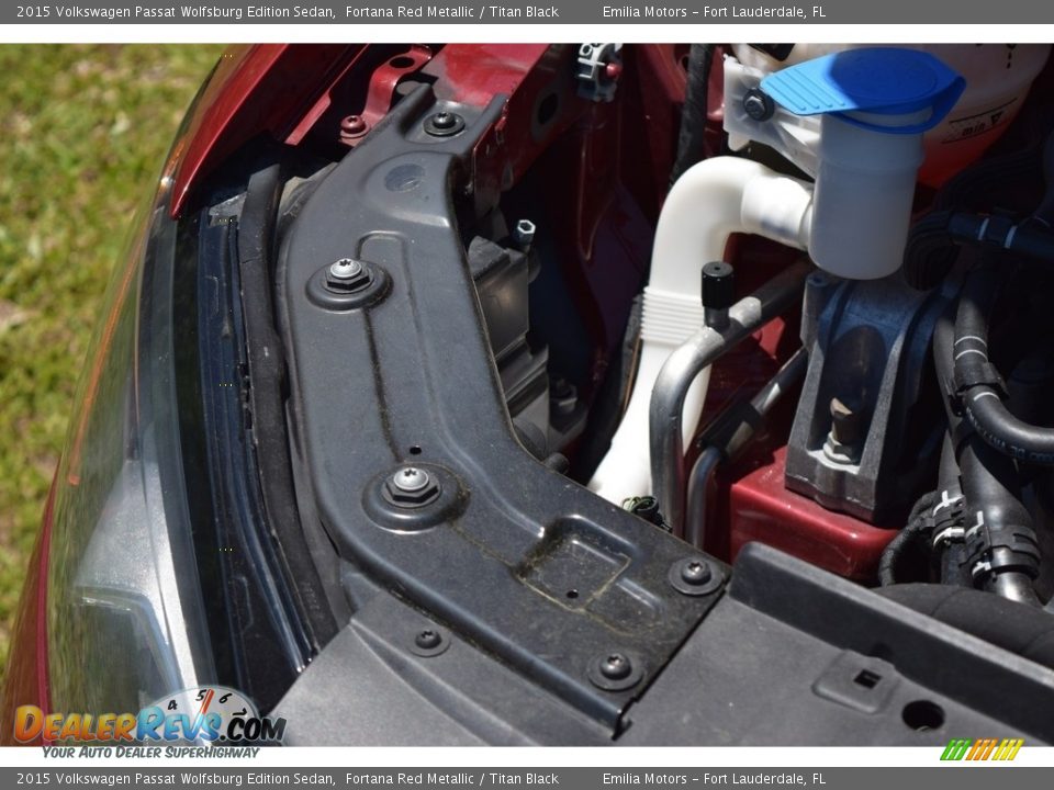 2015 Volkswagen Passat Wolfsburg Edition Sedan Fortana Red Metallic / Titan Black Photo #47
