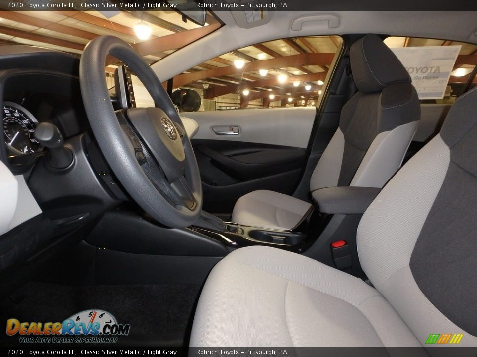 2020 Toyota Corolla LE Classic Silver Metallic / Light Gray Photo #6