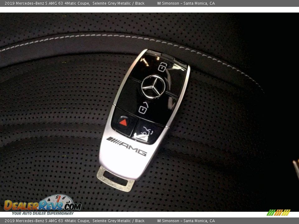 Keys of 2019 Mercedes-Benz S AMG 63 4Matic Coupe Photo #11