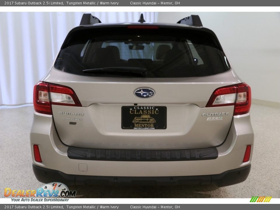 2017 Subaru Outback 2.5i Limited Tungsten Metallic / Warm Ivory Photo #26