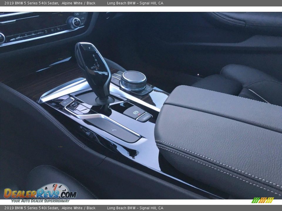 2019 BMW 5 Series 540i Sedan Alpine White / Black Photo #7