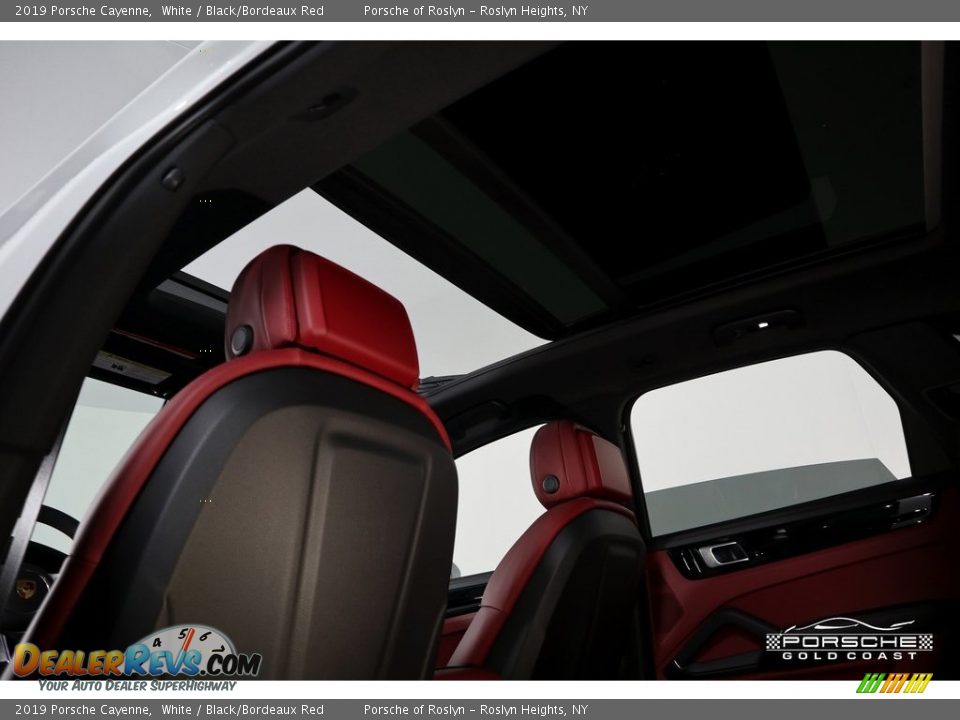 2019 Porsche Cayenne White / Black/Bordeaux Red Photo #28