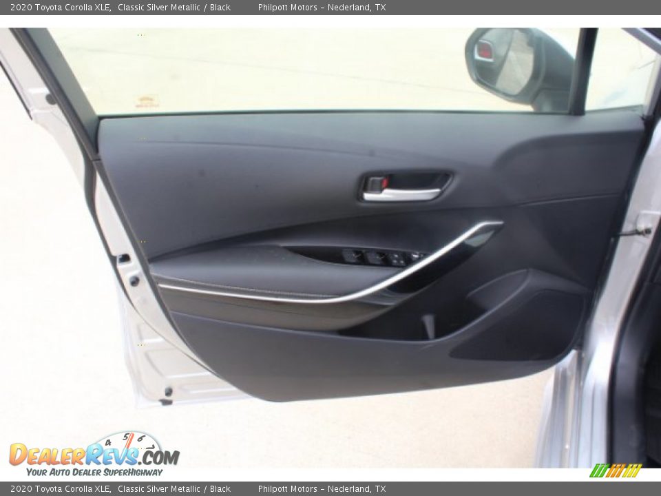 2020 Toyota Corolla XLE Classic Silver Metallic / Black Photo #9