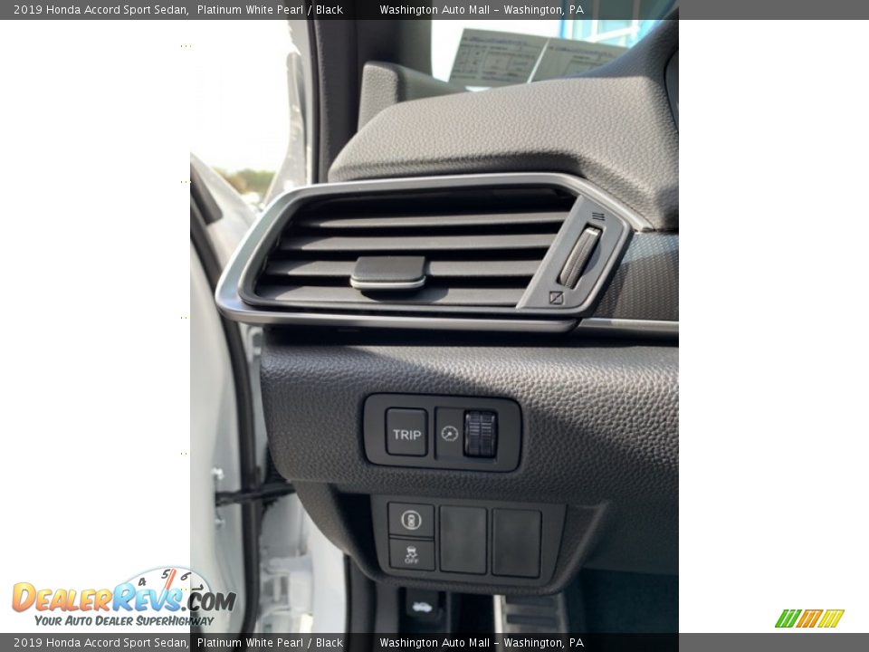 2019 Honda Accord Sport Sedan Platinum White Pearl / Black Photo #10