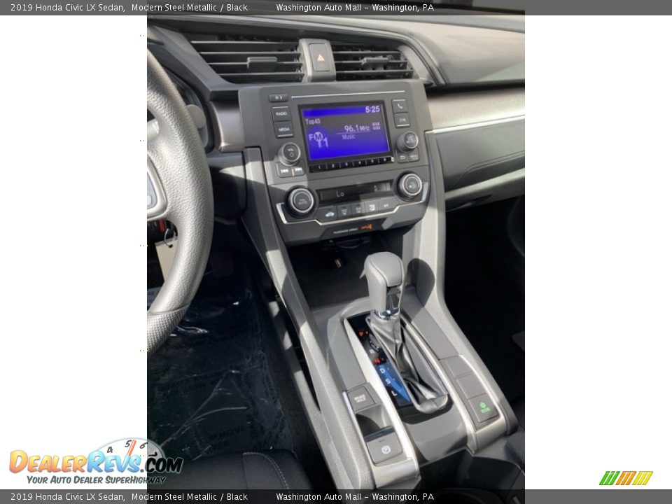 2019 Honda Civic LX Sedan Modern Steel Metallic / Black Photo #30