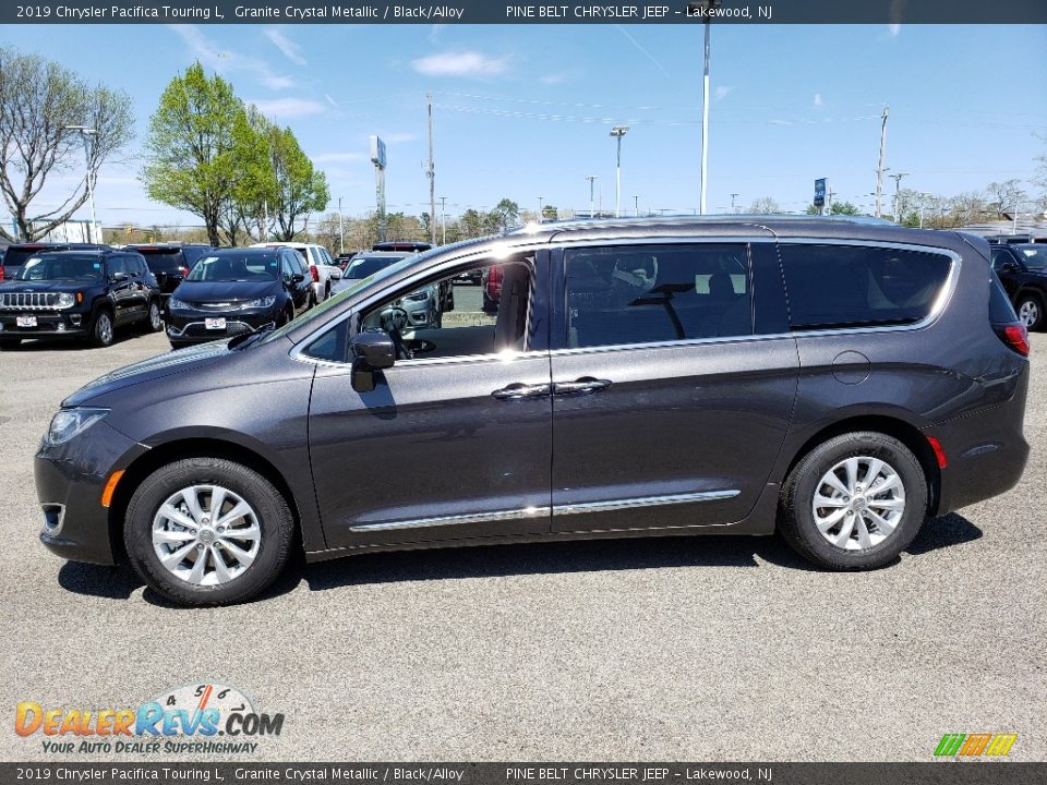 2019 Chrysler Pacifica Touring L Granite Crystal Metallic / Black/Alloy Photo #3