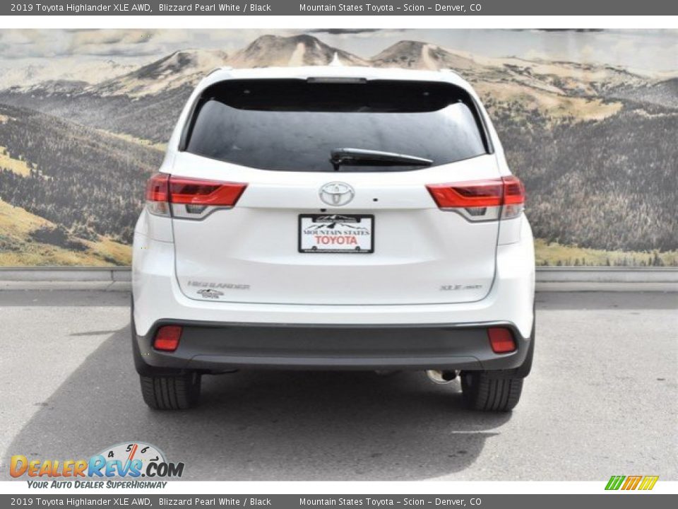 2019 Toyota Highlander XLE AWD Blizzard Pearl White / Black Photo #4