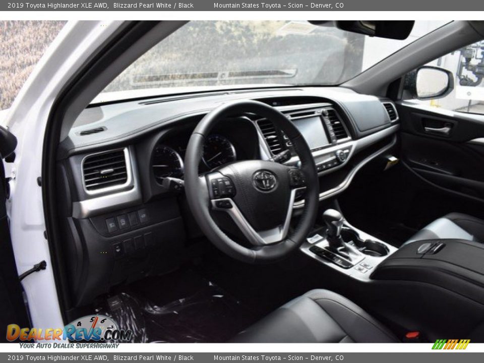 2019 Toyota Highlander XLE AWD Blizzard Pearl White / Black Photo #5