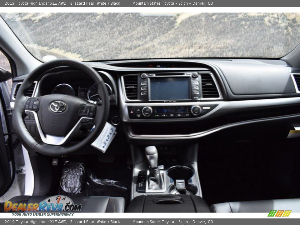2019 Toyota Highlander XLE AWD Blizzard Pearl White / Black Photo #7