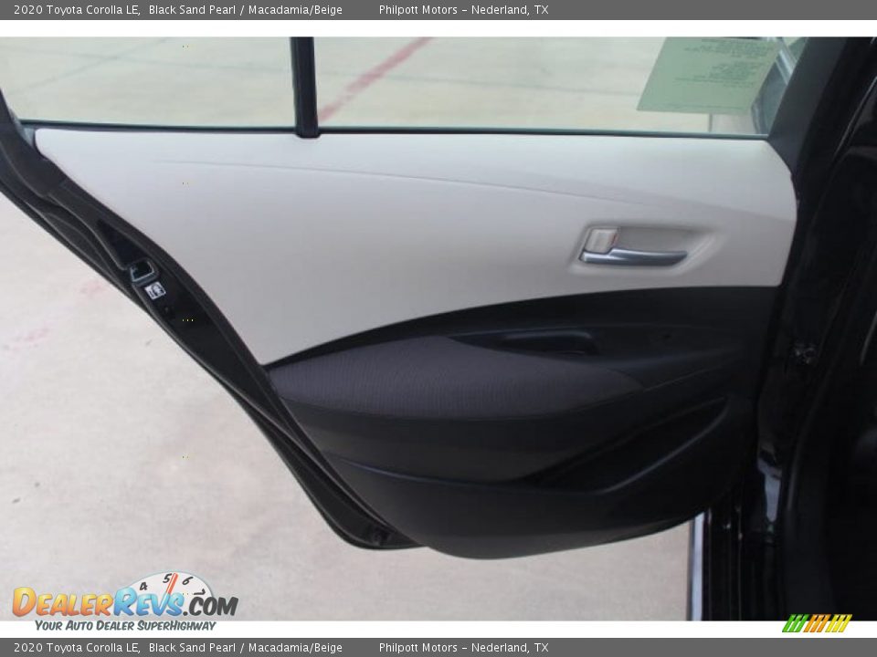 2020 Toyota Corolla LE Black Sand Pearl / Macadamia/Beige Photo #17