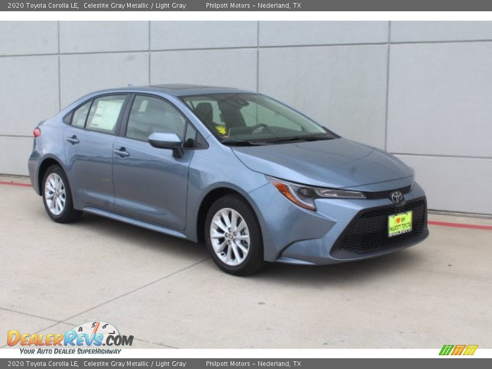 Front 3/4 View of 2020 Toyota Corolla LE Photo #2
