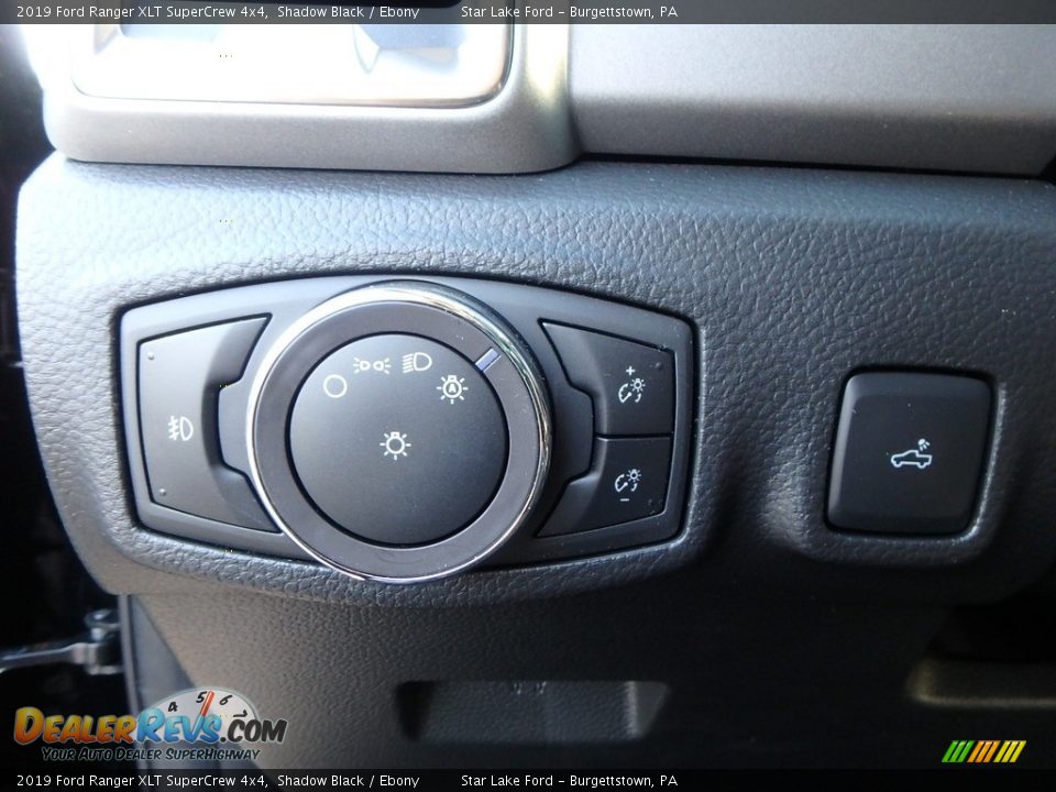 Controls of 2019 Ford Ranger XLT SuperCrew 4x4 Photo #20