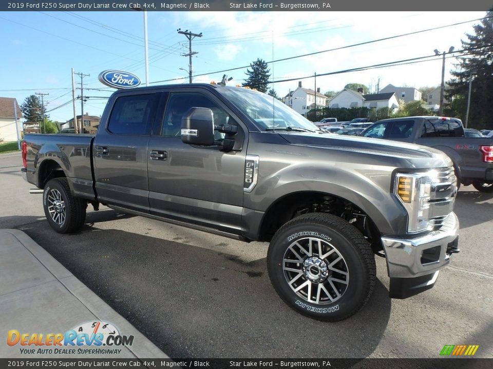2019 Ford F250 Super Duty Lariat Crew Cab 4x4 Magnetic / Black Photo #3
