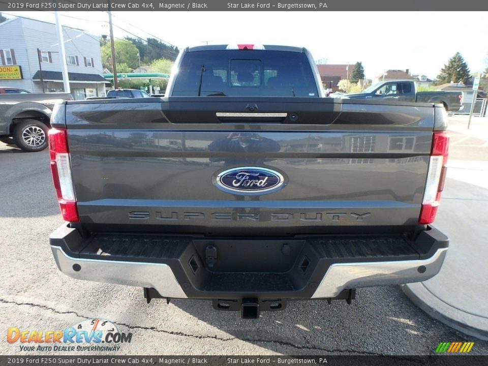 2019 Ford F250 Super Duty Lariat Crew Cab 4x4 Magnetic / Black Photo #6