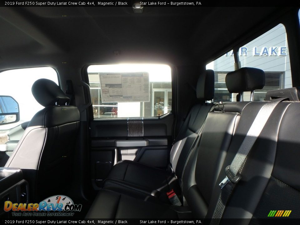 2019 Ford F250 Super Duty Lariat Crew Cab 4x4 Magnetic / Black Photo #10
