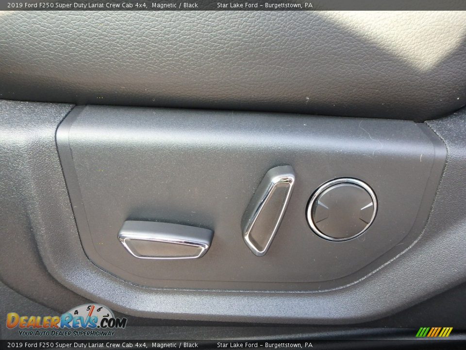 2019 Ford F250 Super Duty Lariat Crew Cab 4x4 Magnetic / Black Photo #14
