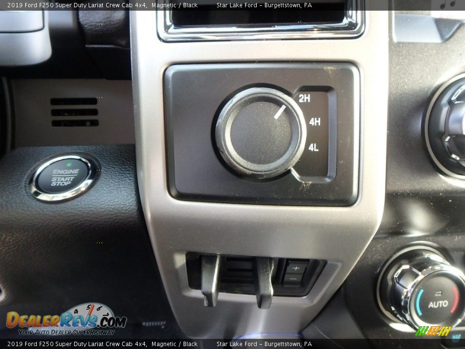 2019 Ford F250 Super Duty Lariat Crew Cab 4x4 Magnetic / Black Photo #17