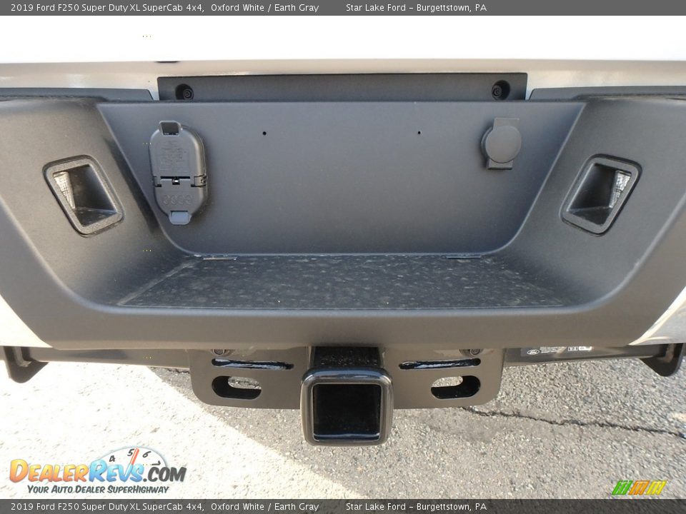 2019 Ford F250 Super Duty XL SuperCab 4x4 Oxford White / Earth Gray Photo #7