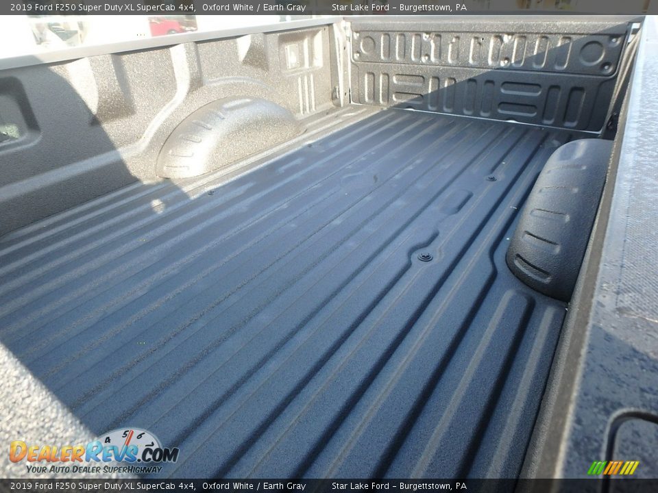 2019 Ford F250 Super Duty XL SuperCab 4x4 Oxford White / Earth Gray Photo #10