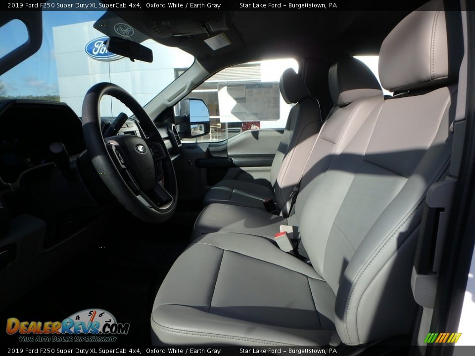 2019 Ford F250 Super Duty XL SuperCab 4x4 Oxford White / Earth Gray Photo #11
