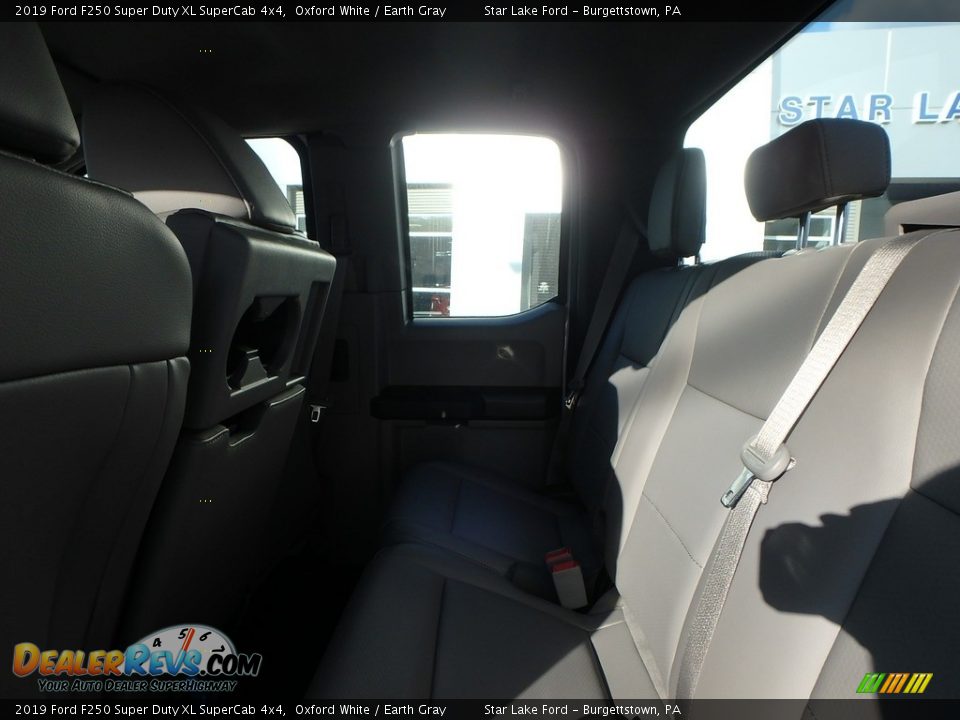 2019 Ford F250 Super Duty XL SuperCab 4x4 Oxford White / Earth Gray Photo #13