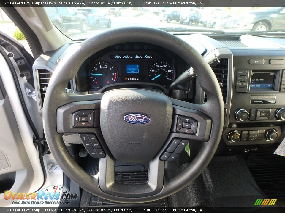 2019 Ford F250 Super Duty XL SuperCab 4x4 Oxford White / Earth Gray Photo #16