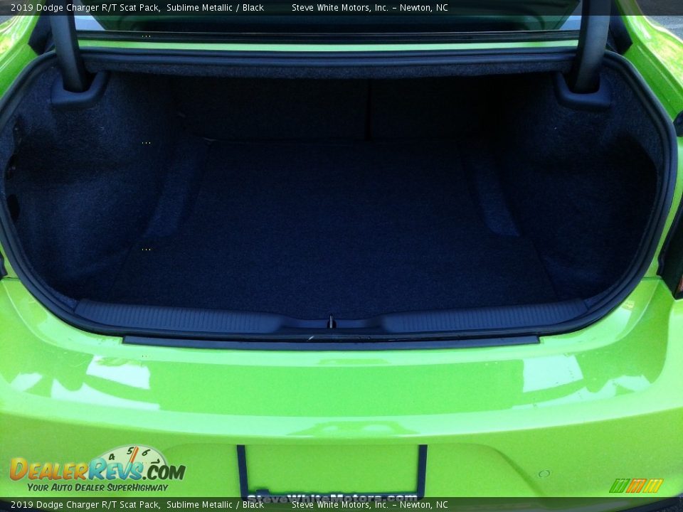 2019 Dodge Charger R/T Scat Pack Trunk Photo #12