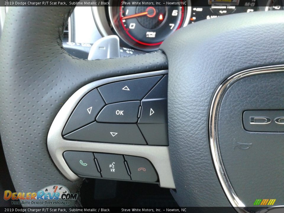 2019 Dodge Charger R/T Scat Pack Steering Wheel Photo #17