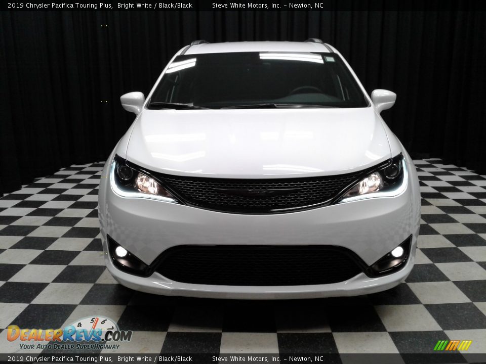 2019 Chrysler Pacifica Touring Plus Bright White / Black/Black Photo #3