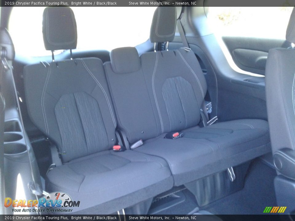 2019 Chrysler Pacifica Touring Plus Bright White / Black/Black Photo #16