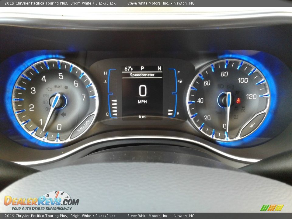 2019 Chrysler Pacifica Touring Plus Bright White / Black/Black Photo #22