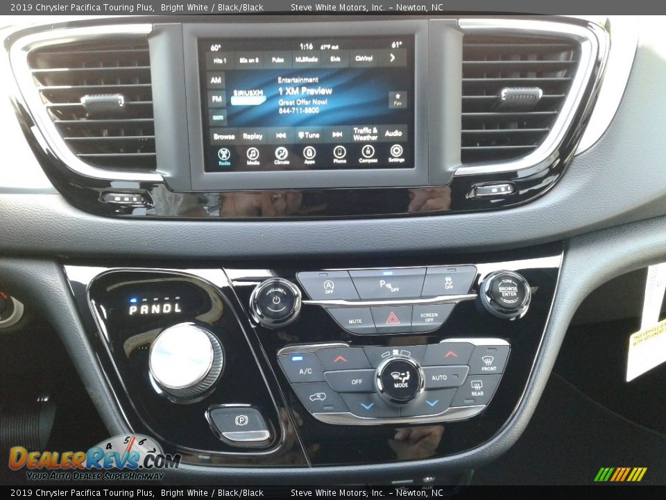 2019 Chrysler Pacifica Touring Plus Bright White / Black/Black Photo #23