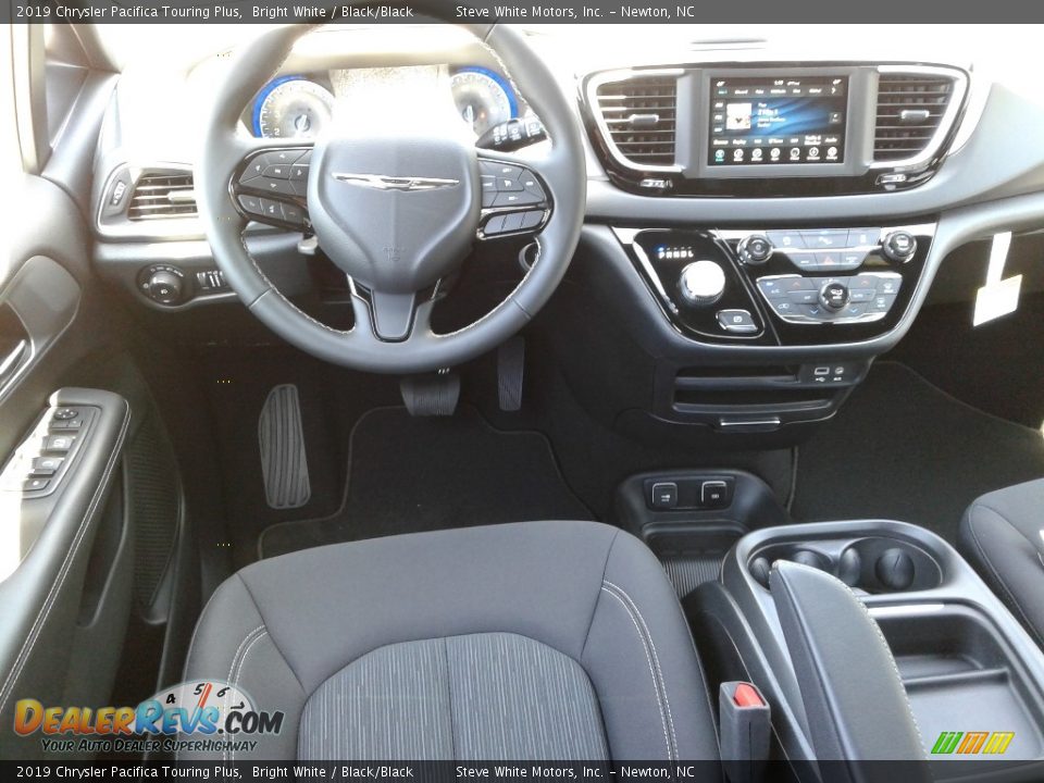 2019 Chrysler Pacifica Touring Plus Bright White / Black/Black Photo #34
