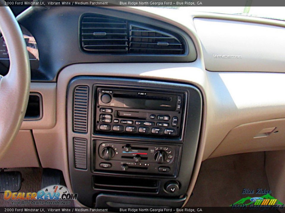 2000 Ford Windstar LX Vibrant White / Medium Parchment Photo #10