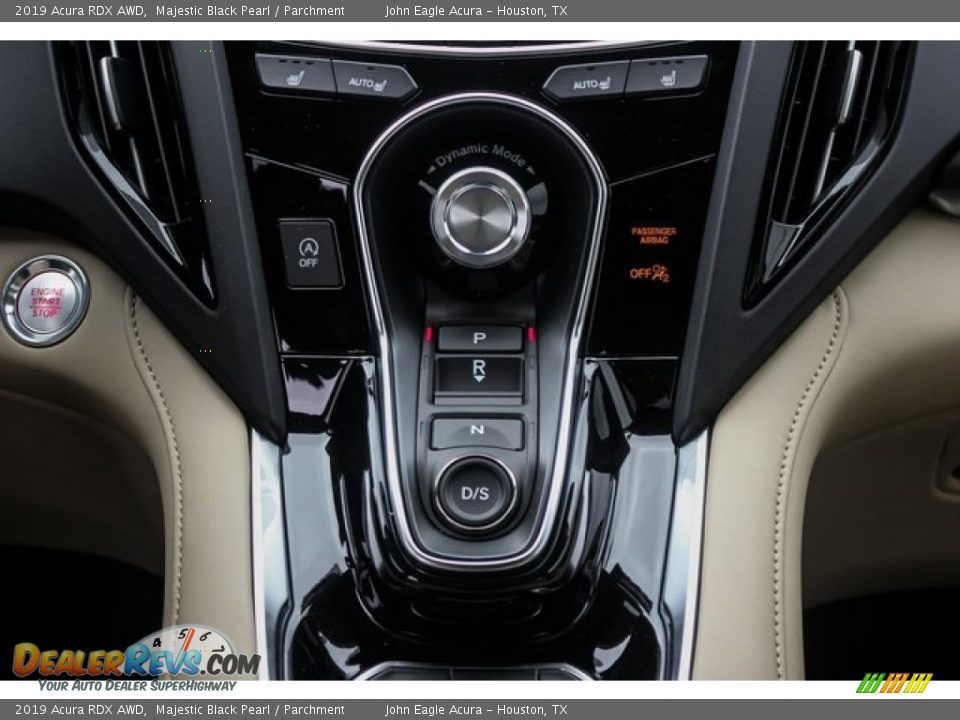 2019 Acura RDX AWD Majestic Black Pearl / Parchment Photo #32