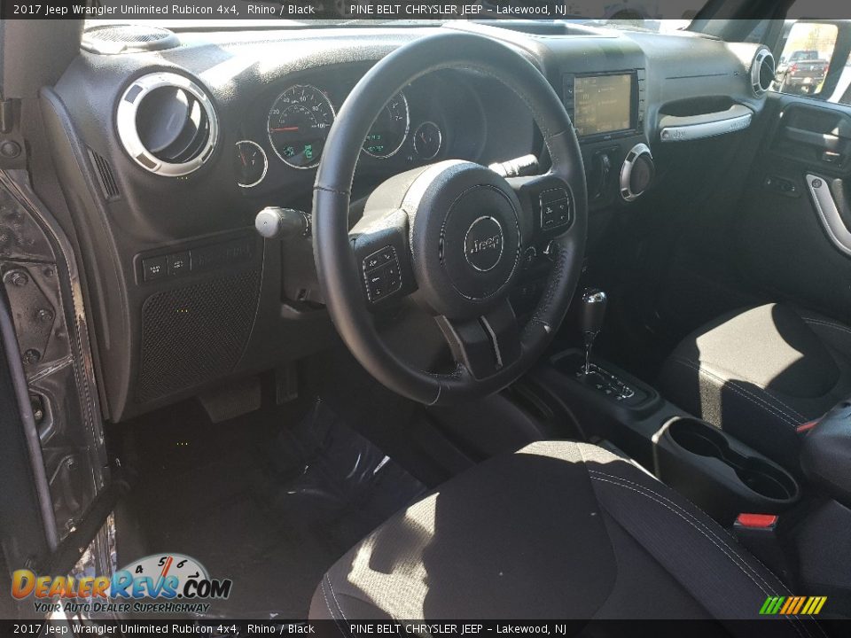 2017 Jeep Wrangler Unlimited Rubicon 4x4 Rhino / Black Photo #15