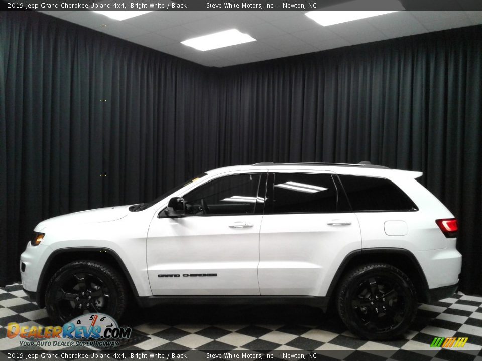 2019 Jeep Grand Cherokee Upland 4x4 Bright White / Black Photo #1