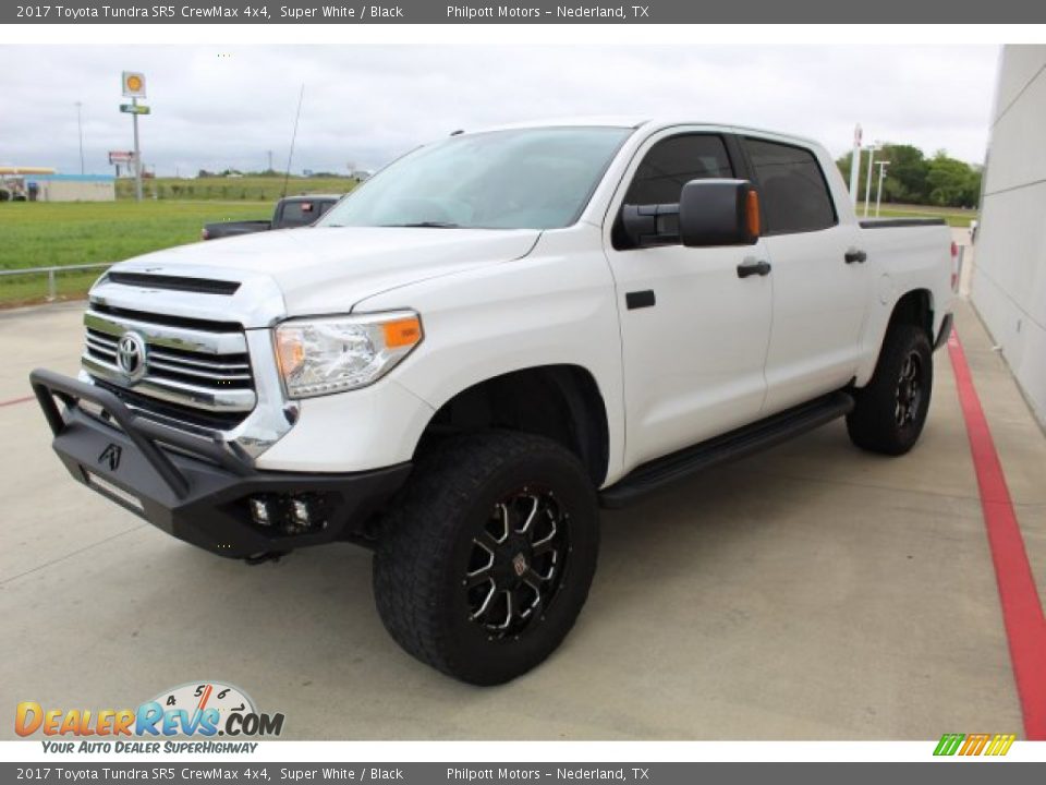 2017 Toyota Tundra SR5 CrewMax 4x4 Super White / Black Photo #4
