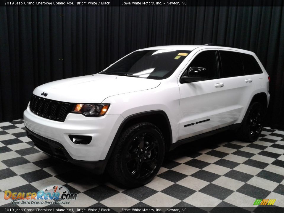 2019 Jeep Grand Cherokee Upland 4x4 Bright White / Black Photo #2